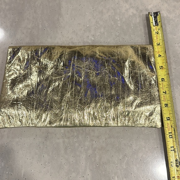 BCBGeneration Evening Purse Gold Metallic Clutch Envelope Party Clubwear - Picture 8 of 8